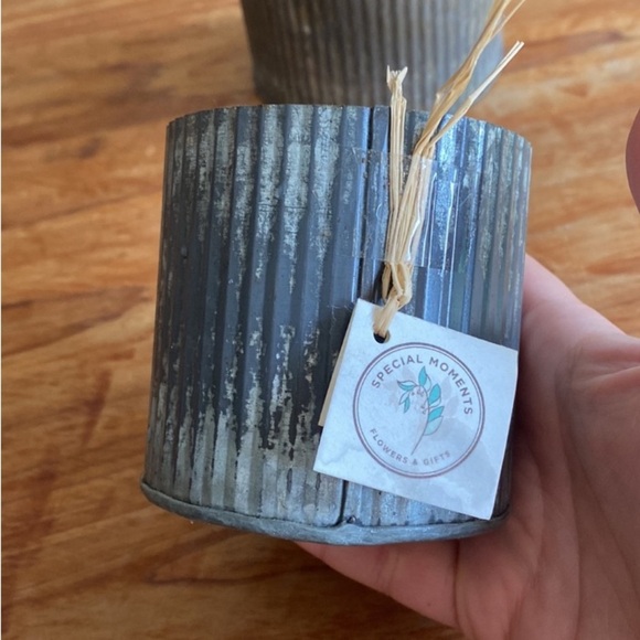 3x Rustic Metal Planters - Picture 8 of 12